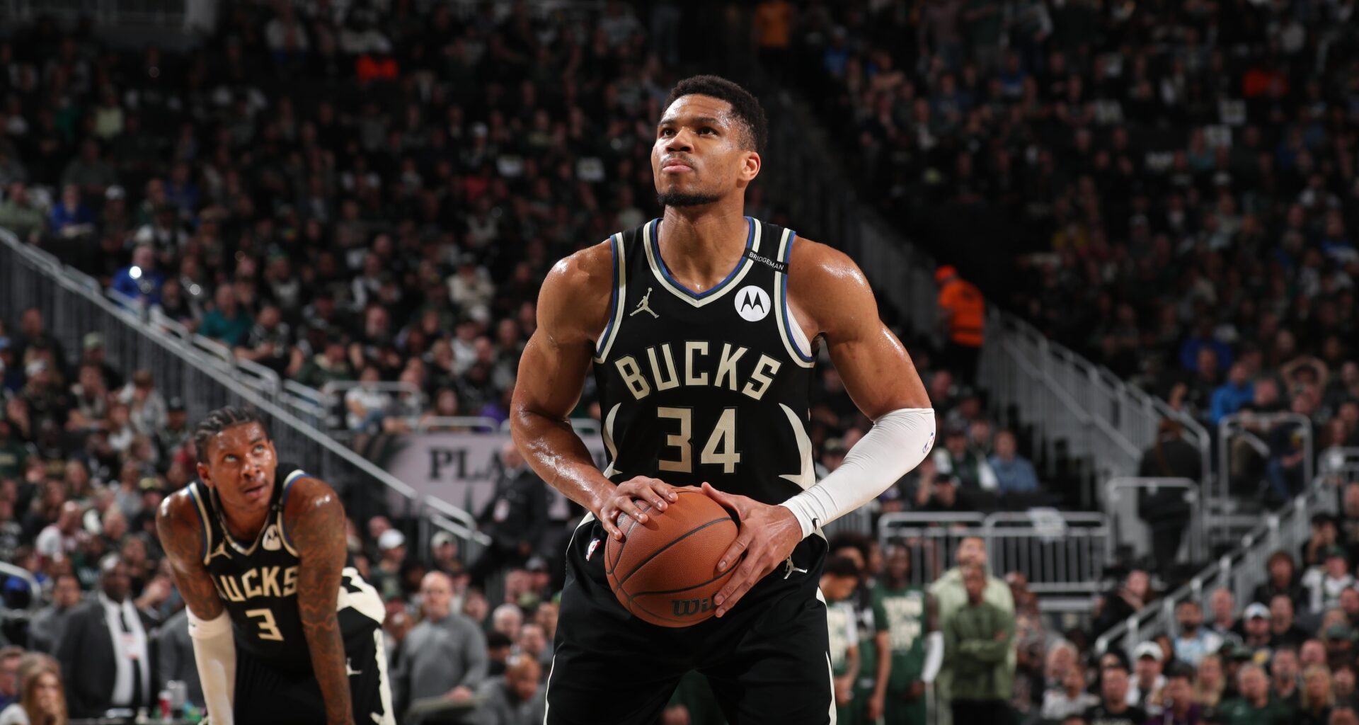 3 Trade Packages New York Knicks Could Have Made for Bucks Star Giannis Antetokounmpo