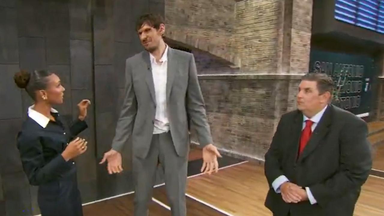 How tall is Victor Wembanyama?, height, San Antonio Spurs