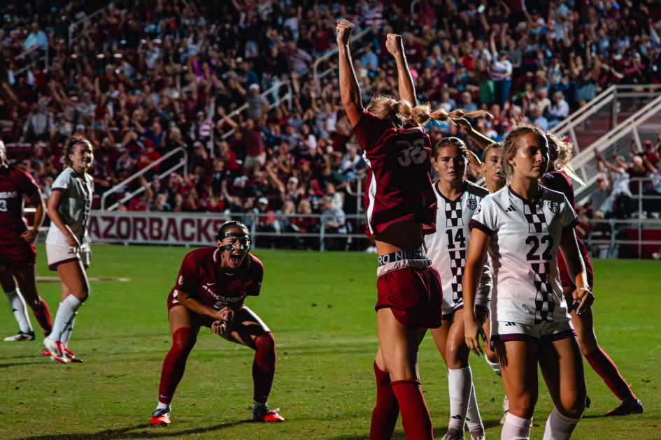 No. 7 Arkansas Scores Four Unanswered Goals to Defeat No. 13 Mississippi State, 4-2