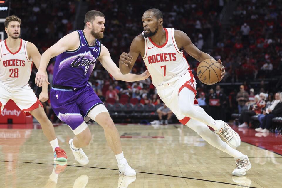 Kevin Durant Wages War with Father Time On the Rockets