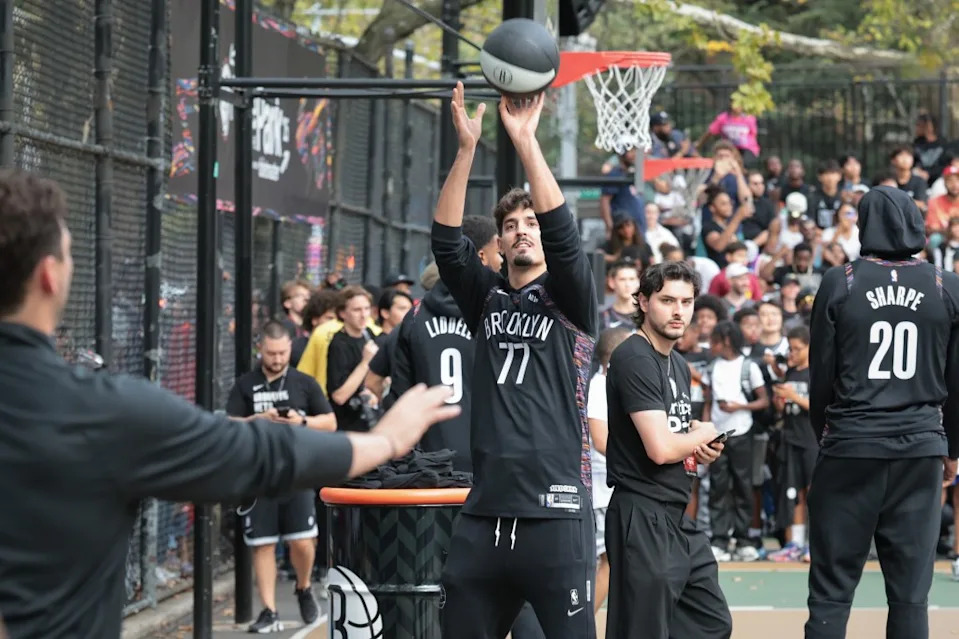 The Nets’ Ben Saraf takes a shot during a workout at the Brooklyn’s annual Practice in the Park, ahead of the upcoming season. Aristide Economopoulos