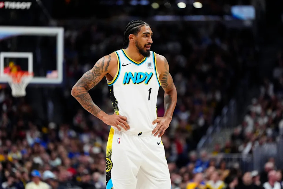 Indiana Pacers forward Obi Toppin (1)© Ron Chenoy-Imagn Images