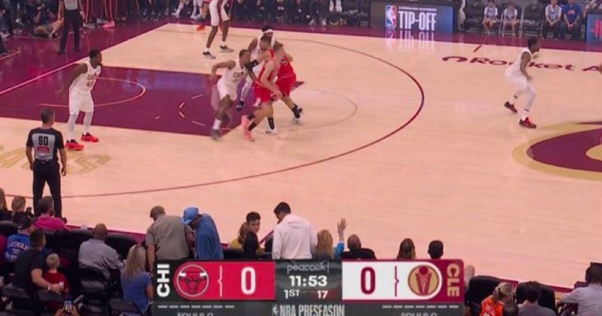 Peacock's NBA debut broadcast leaves fans frustrated for two reasons - Basketball - Sports