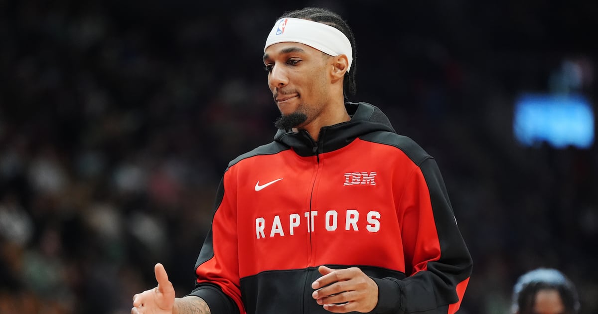 Raptors bring back Canadian AJ Lawson with two-way deal