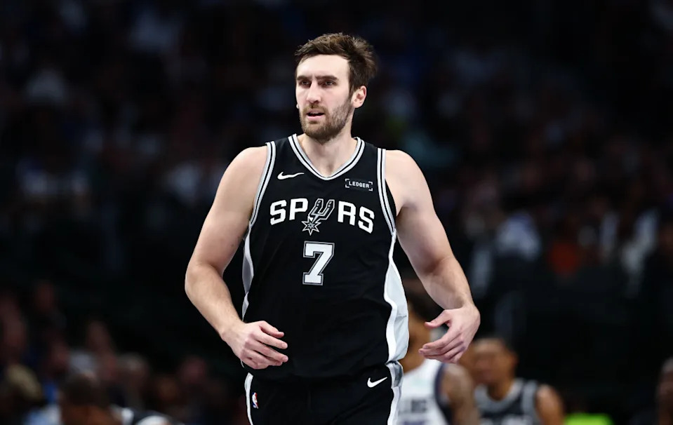 San Antonio Spurs center Luke Kornet (7)Kevin Jairaj-Imagn Images