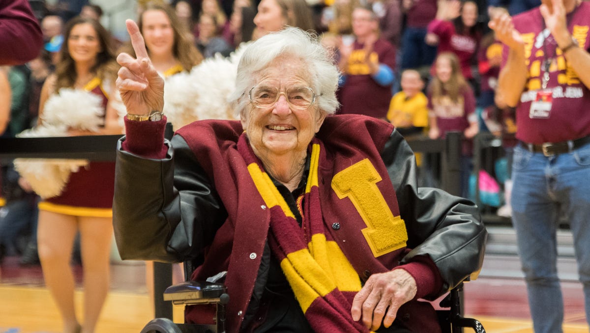 Iowa State assistant coach, Loyola-Chicago alum remembers Sister Jean