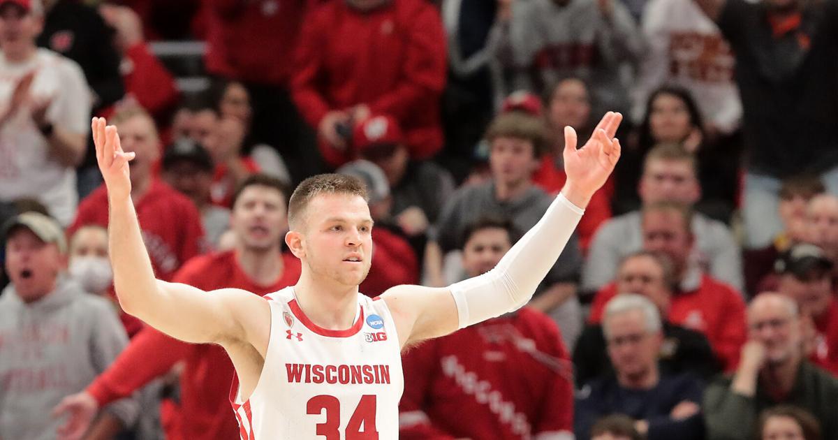 Brad Davison needs to 'be himself' as new Badgers assistant, Gard says | Sports