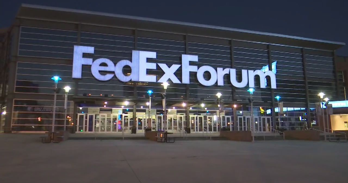 Feelings mixed on federal crackdown as Grizzlies' preseason opener draws big downtown crowds | News