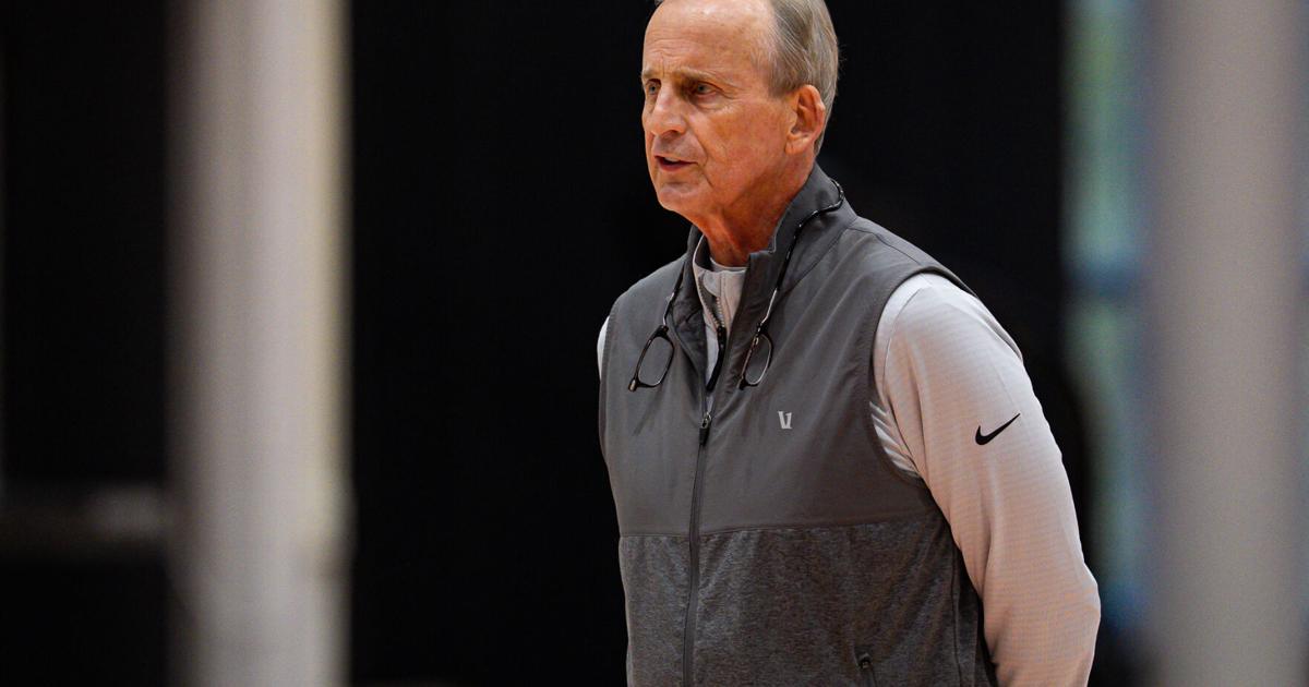 Where Rick Barnes feels Tennessee basketball is at 3 weeks before season begins | Men's Basketball