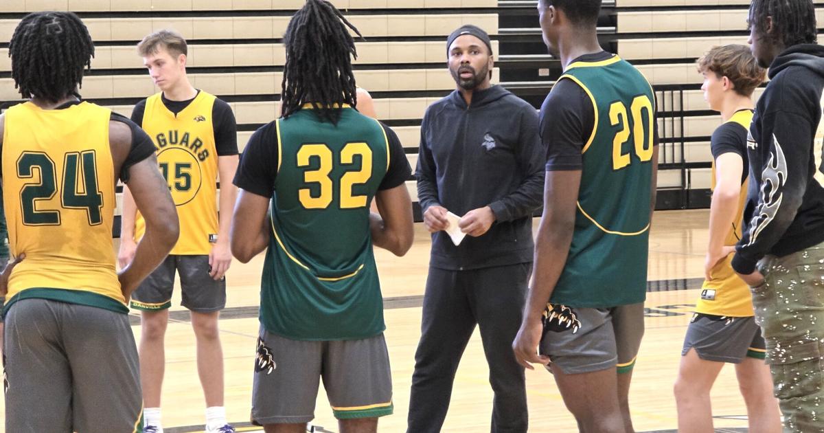 MEN'S COLLEGE BASKETBALL: DACC men build on vets with solid newcomers | Sports