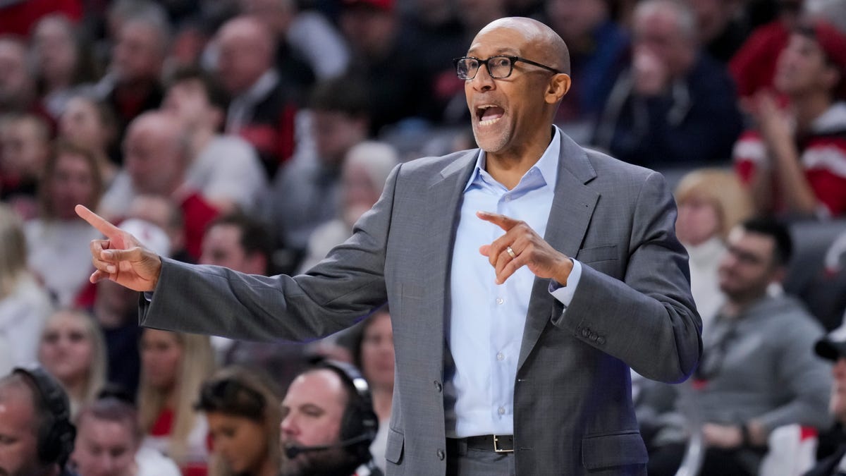 UCF basketball coaches Johnny Dawkins, Sytia Messer enter pivotal years