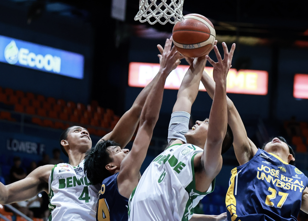 CSB blasts JRU, extends win streak in NCAA