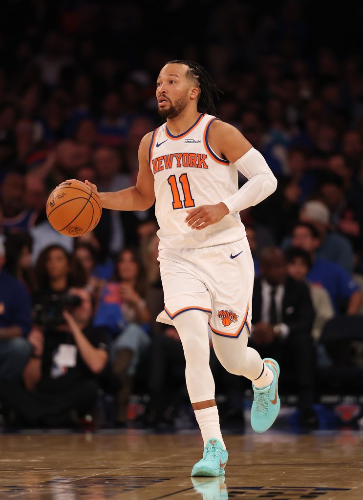 Jalen Brunson #11 of the New York Knicks dribbles the ball up court against the Cleveland Cavaliers 