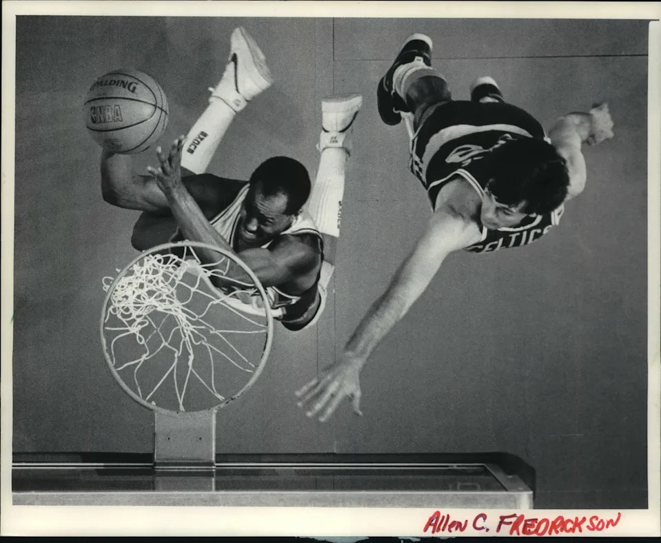 1986: Bucks forward Sidney Moncrief maneuvers past Boston Celtic Kevin McHale for a layup during Game 3 of the Eastern Conference championship series at the Milwaukee Arena on May 17, 1986. Boston beat Milwaukee, 111-107. The Celtics ended up sweeping the Bucks in the series, 4-0.This photo was published in the May 18, 1986, Milwaukee Journal.
Milwaukee Bucks 1985-'86