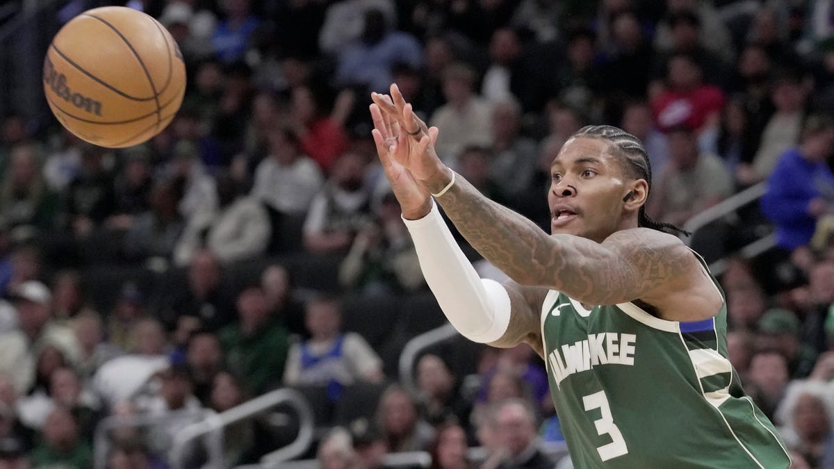 Kevin Porter Jr. ready to fill big shoes as Milwaukee Bucks point guard