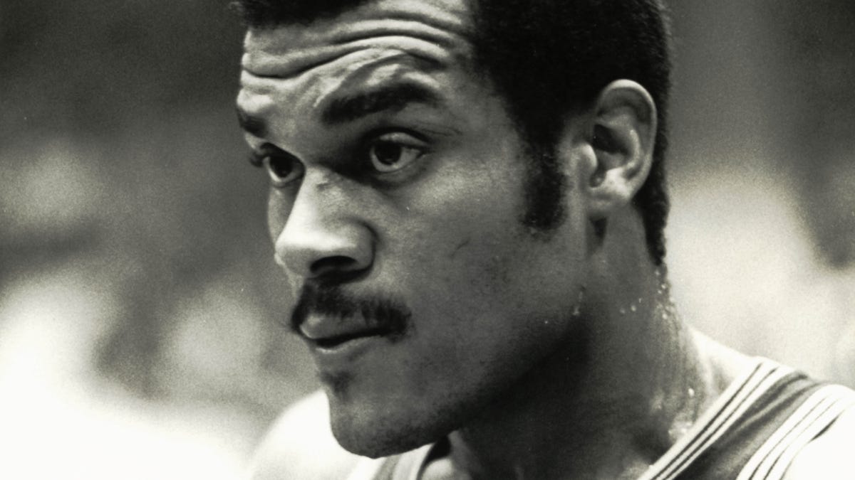 Thunder jersey history No. 45