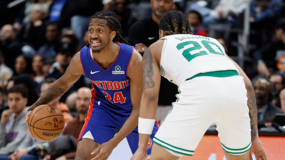 Sichting trade; Courtney Lee, JD Davison born