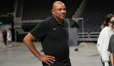 Giannis Antetokounmpo will join Bucks in Miami for training camp