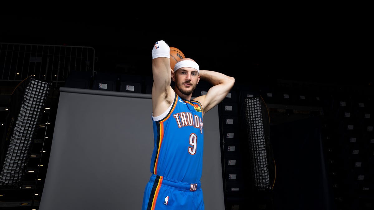 Alex Caruso explains what it's like to be the reigning NBA champion