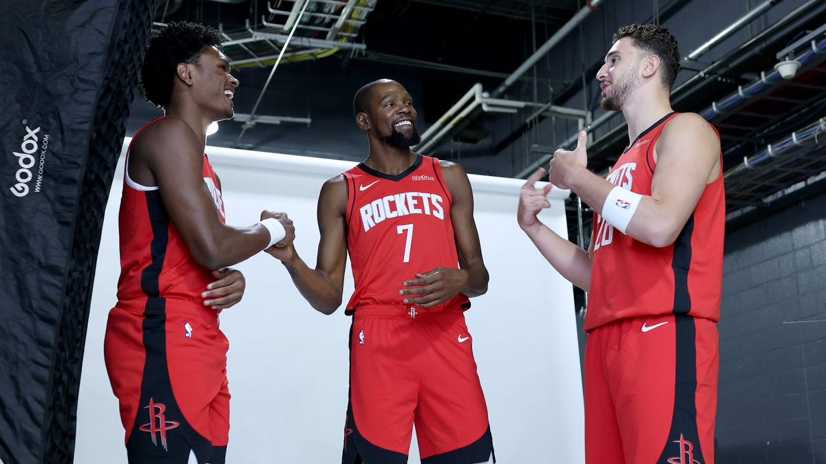 Kevin Durant already sees a ‘connected’ group