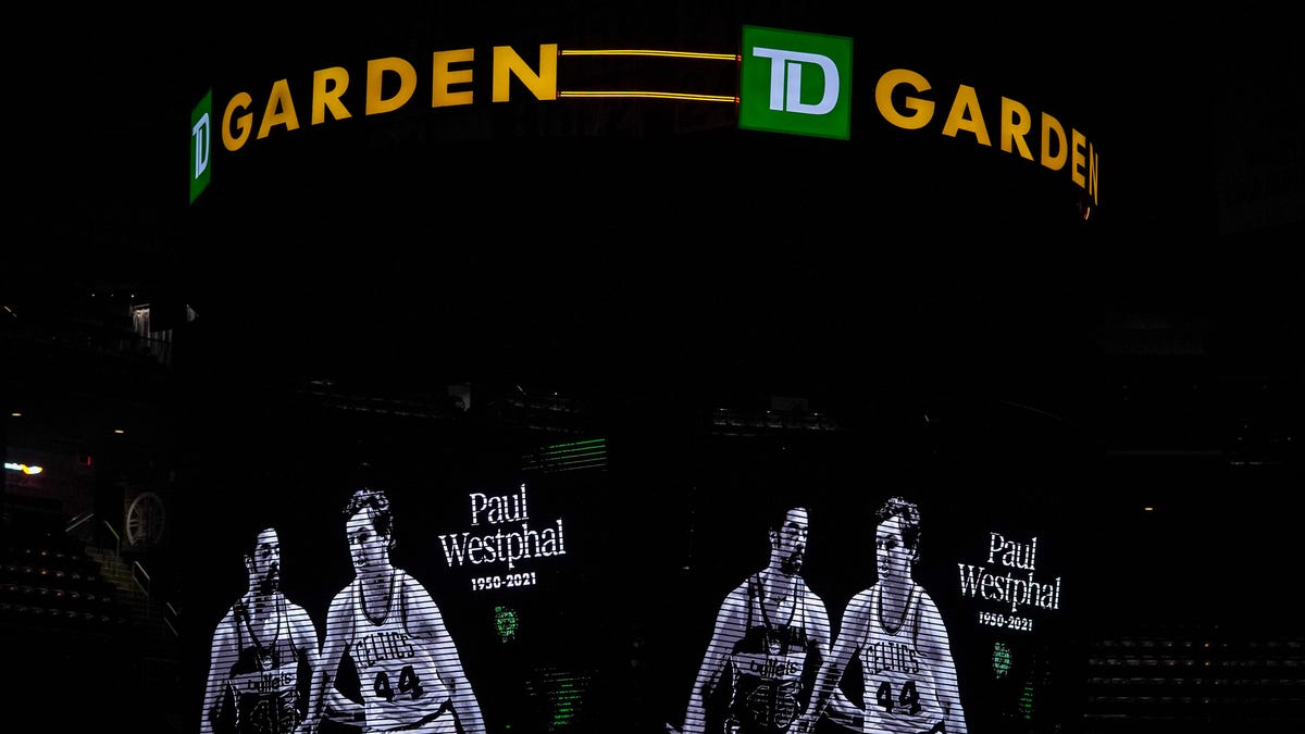 Kevin Gamble, Gene Stump born; Paul Westphal debut