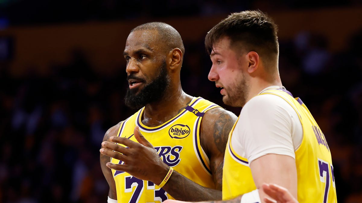LeBron James 'decision' impacts role with Lakers
