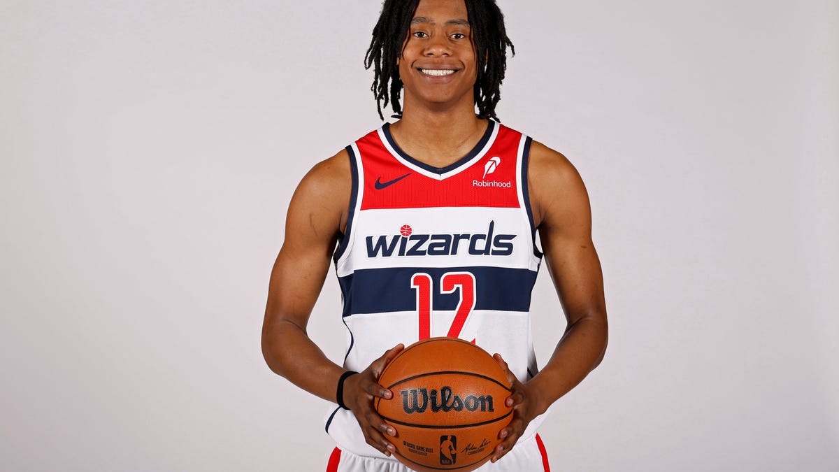 Tre Johnson credits Bub Carrington for on-court growth