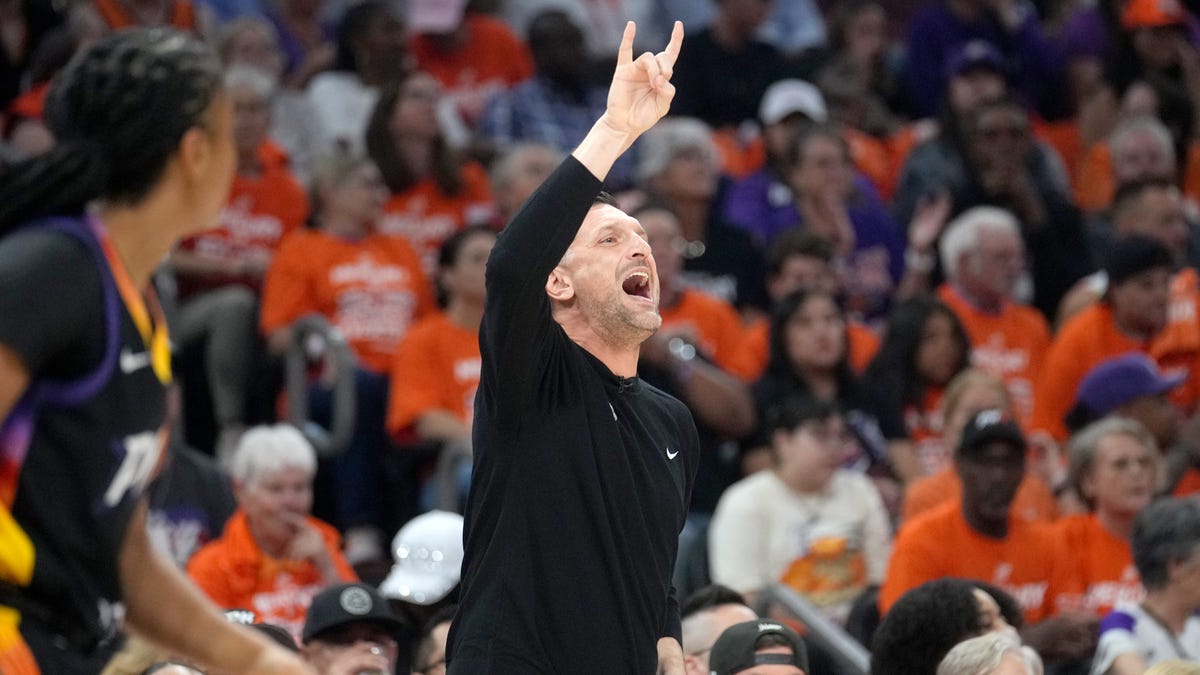 Here are the celebrities attending Mercury-Aces WNBA Finals Game 3