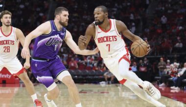 Kevin Durant efficiently leads Houston’s preseason win
