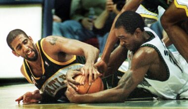 Thunder jersey history No. 52