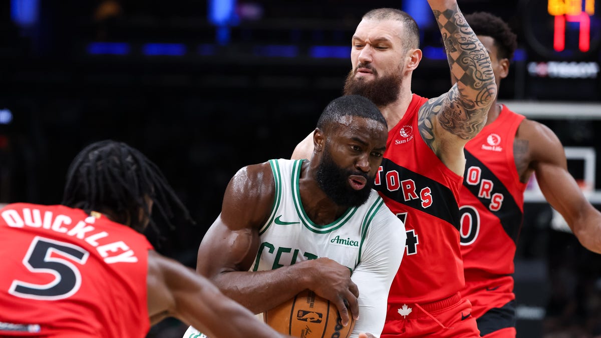 Could the Jaylen Brown injury cost the Celtics a playoff berth?