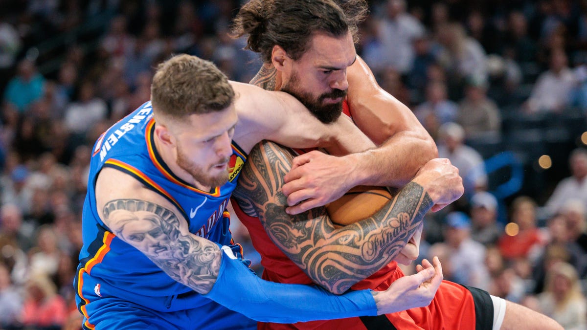 Why did Steven Adams, Jeff Green watch Thunder's pregame ceremony?