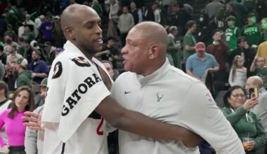 Khris Middleton has emotional reaction in return to Milwaukee