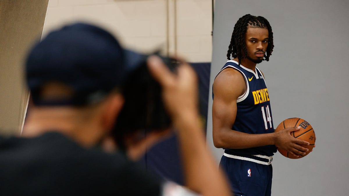 DaRon Holmes II reveals development plan for season