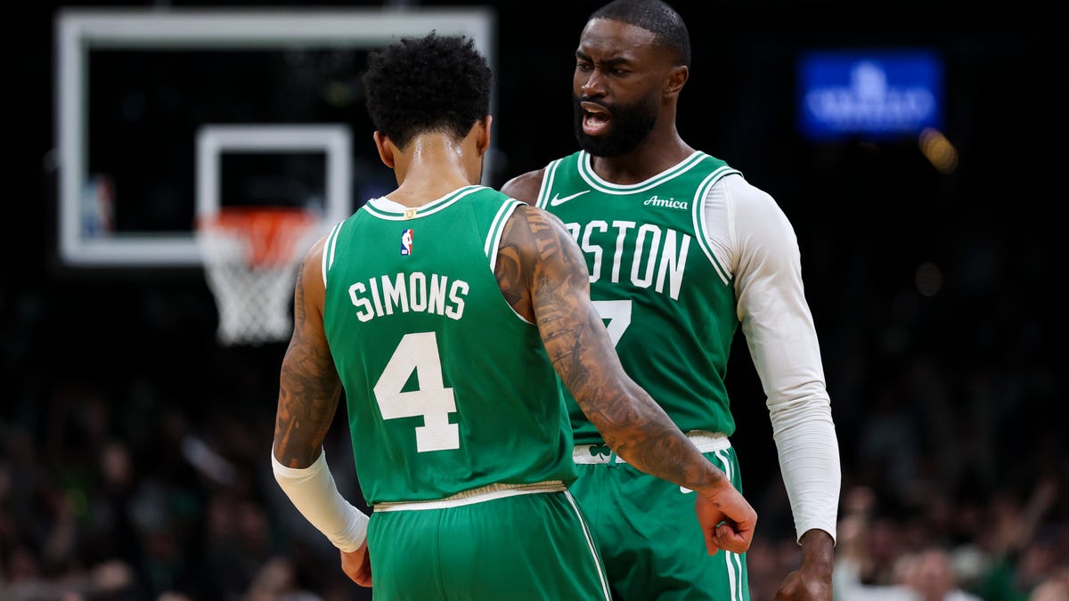 Celtics get first win of season in blowout of New Orleans Pelicans