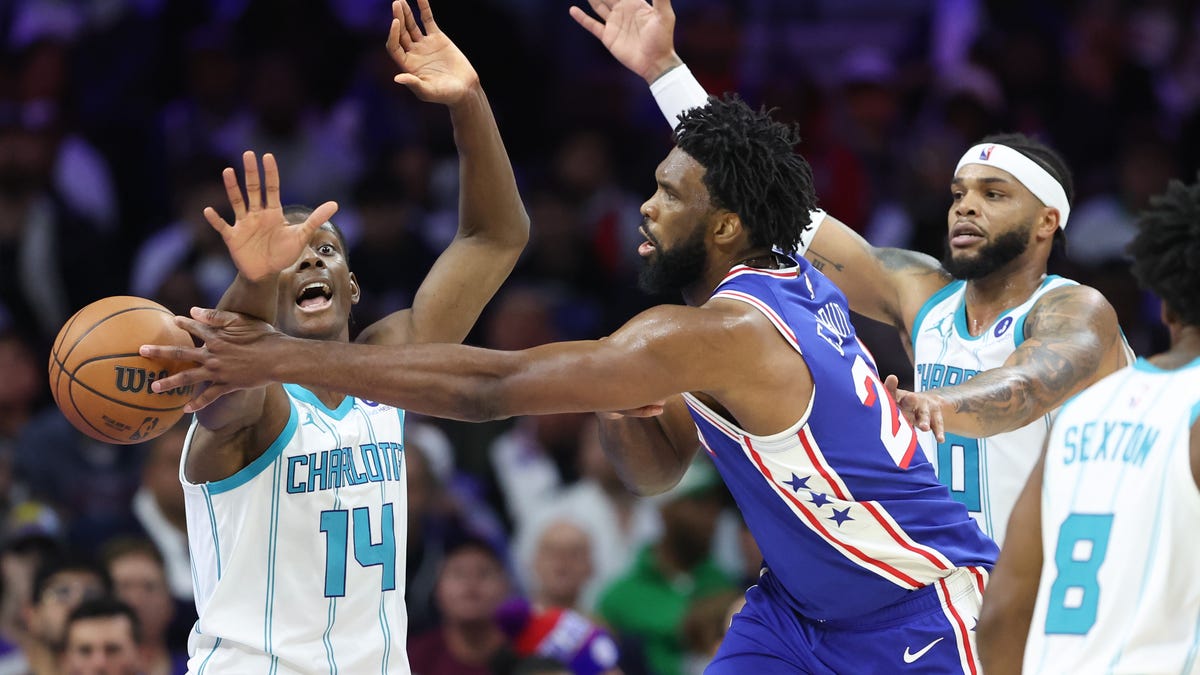 Sixers' Joel Embiid addresses minutes restriction in win over Hornets