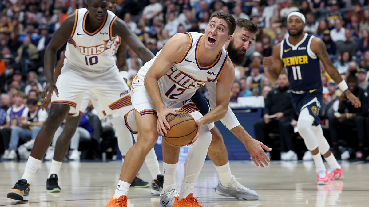 Phoenix Suns vs Memphis Grizzlies live updates