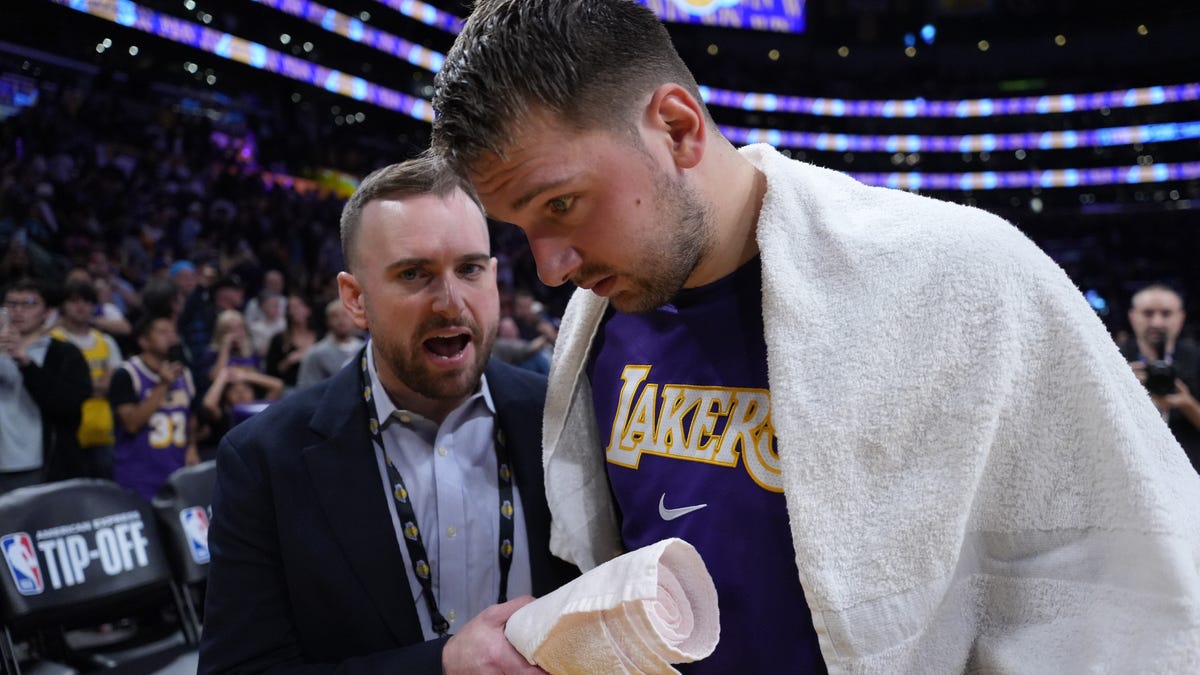 Who scores for Lakers with Luka Doncic, LeBron James out with injuries