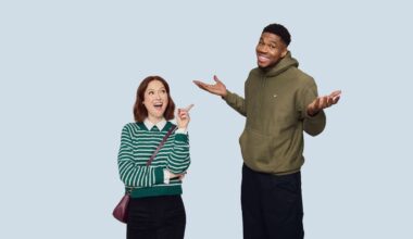 Giannis Antetokounmpo, Ellie Kemper in new Kohl's holiday commercial