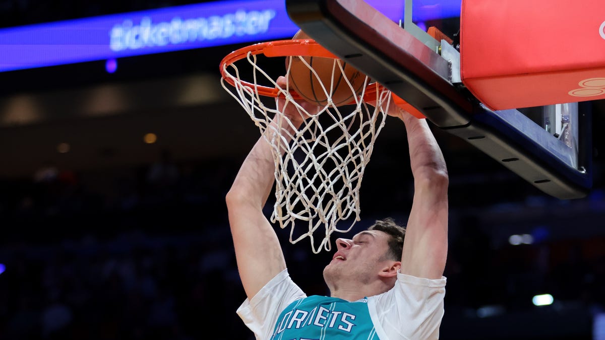 Ryan Kalkbrenner is off to a historic start on offense