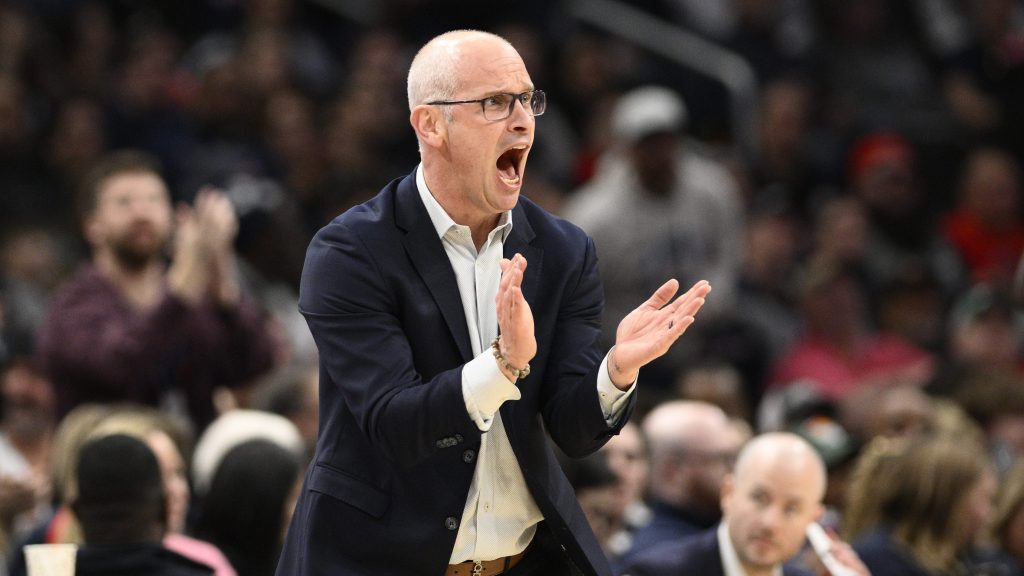 First recruit commits to UConn men's basketball for 2026