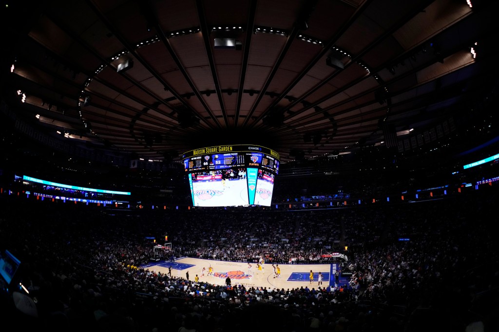 Knicks head coach Mike Brown ready for MSG debut