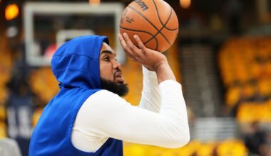 Karl-Anthony Towns active for Knicks' opener vs. Cavaliers