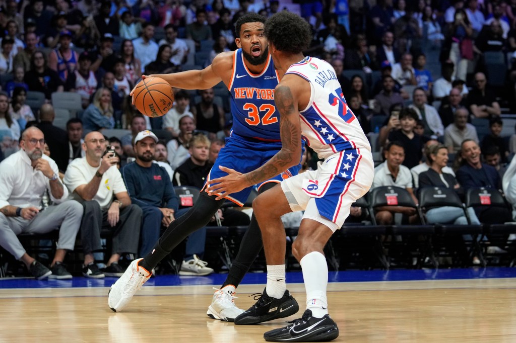 Knicks turn defense into offense in 113-104 win over 76ers