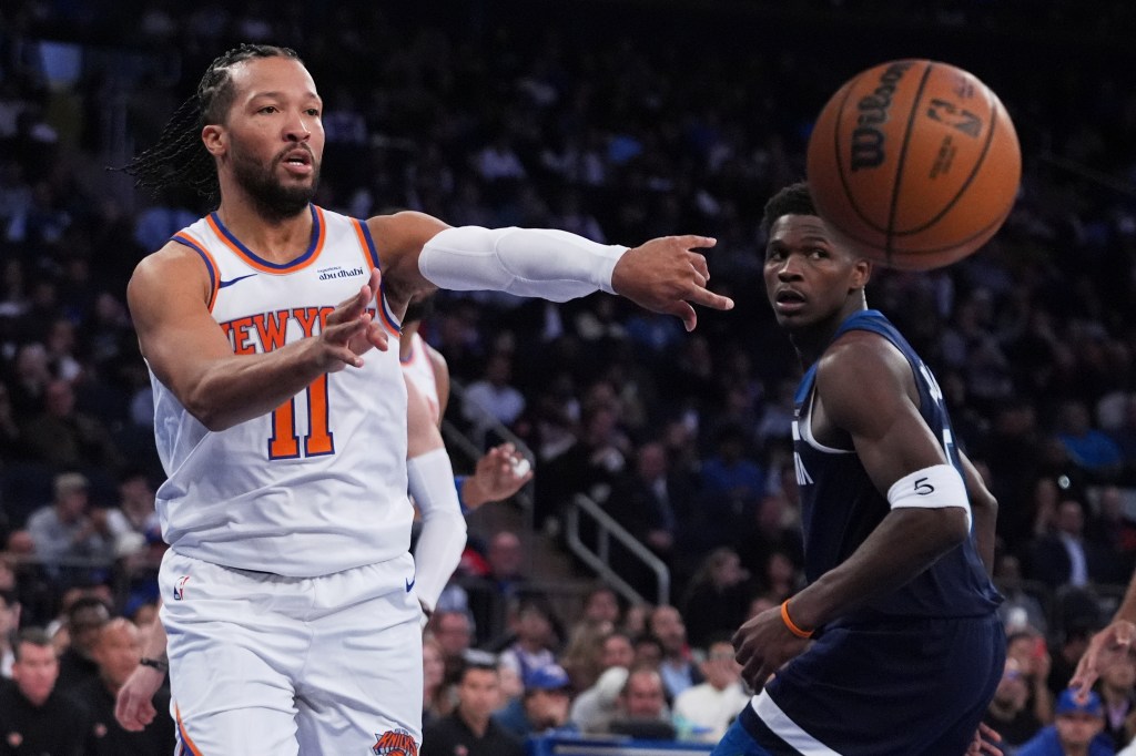 Knicks starters fail smell test, bench forces OT in 100-95 win vs. Wolves