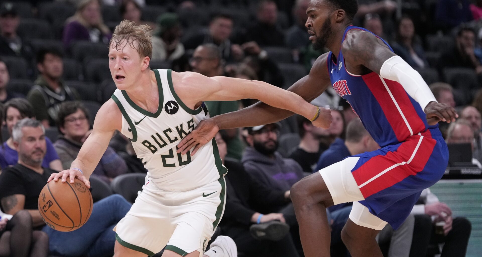 Bucks' AJ Green agrees to four-year, $45 million contract extension, other moves set up for the new season