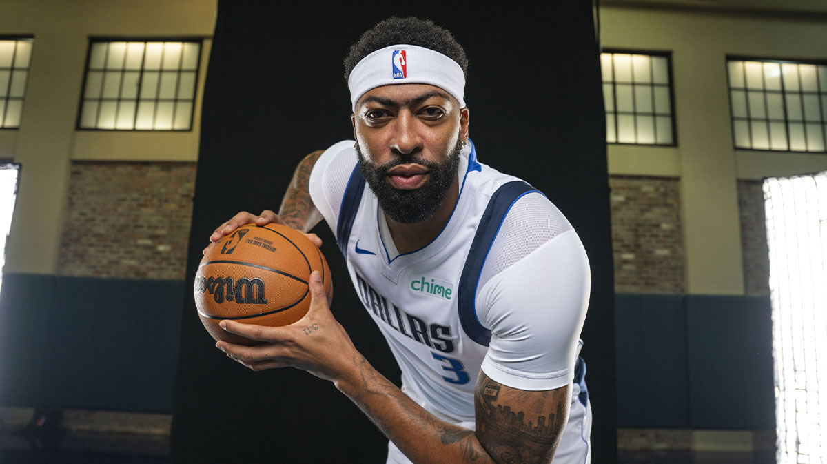 Dallas Mavericks forward Anthony Davis (3) poses for a photo during the Mavericks 2025 media day at the American Airlines Center.