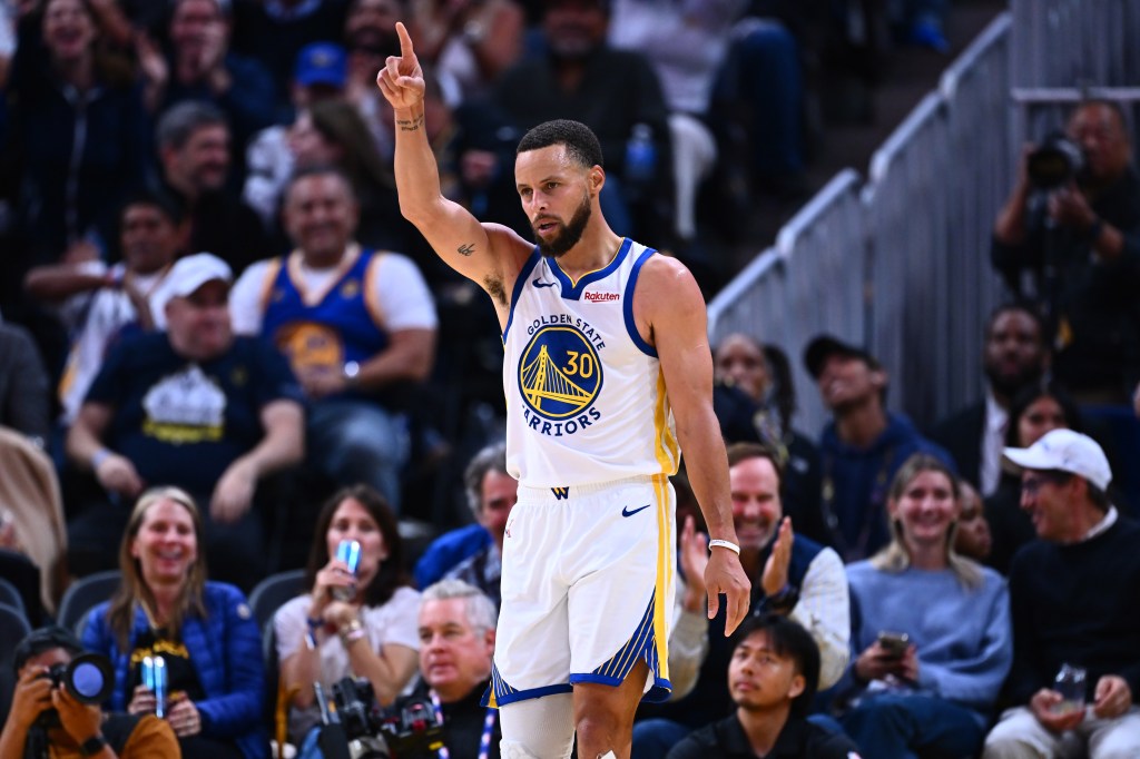 Steph Curry takes over vs. Nuggets
