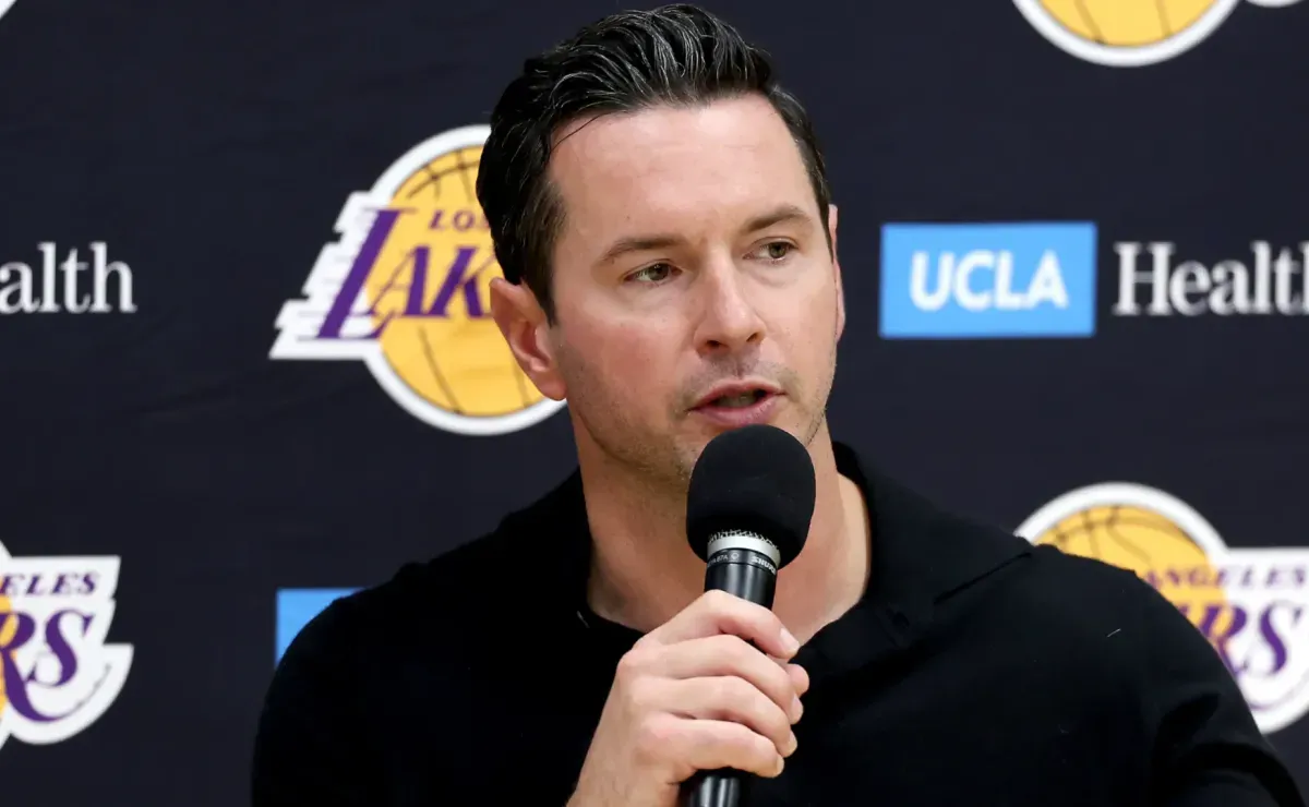 Lakers HC JJ Redick breaks the silence after their surprising defeat vs Suns