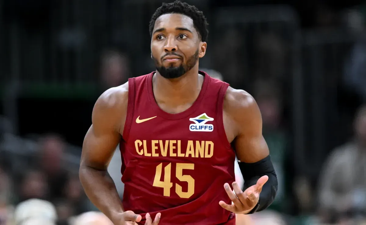 Is Donovan Mitchell playing today, October 31, for Cavaliers vs Raptors?